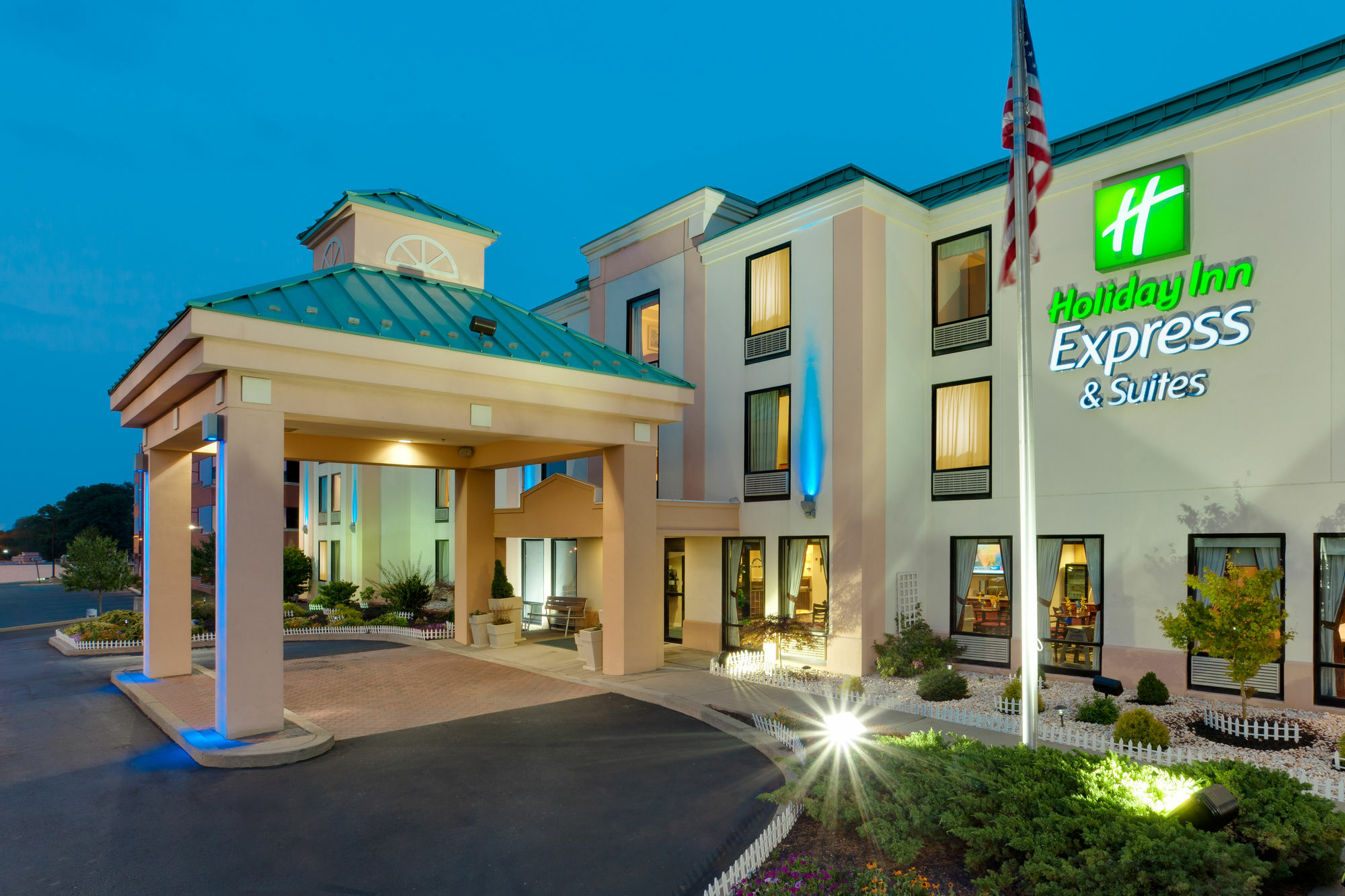 Holiday Inn Express & Suites Allentown-Dorney Park Area By Ihg Exterior photo