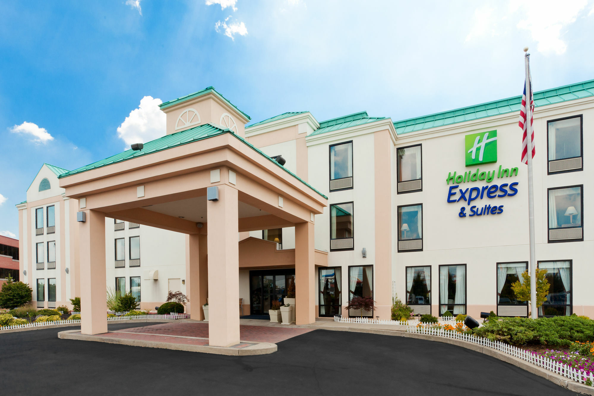 Holiday Inn Express & Suites Allentown-Dorney Park Area By Ihg Exterior photo